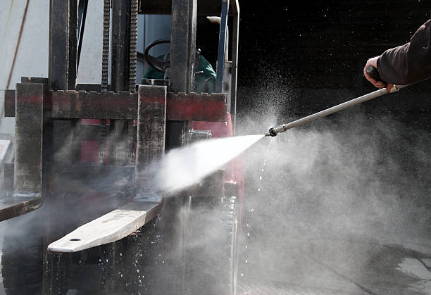 Best Oil Spill Cleanup  in Long Beach, CA