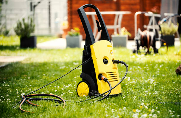 Best Animal Enclosure Cleaning  in Long Beach, CA